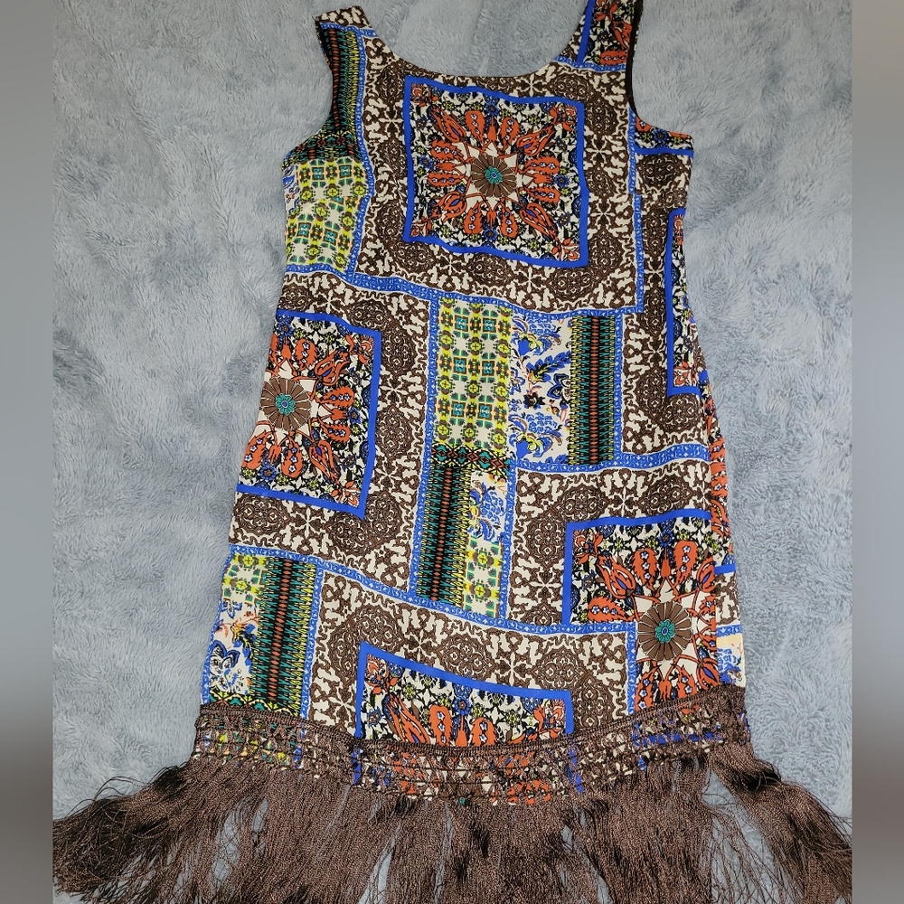 sleeveless dress